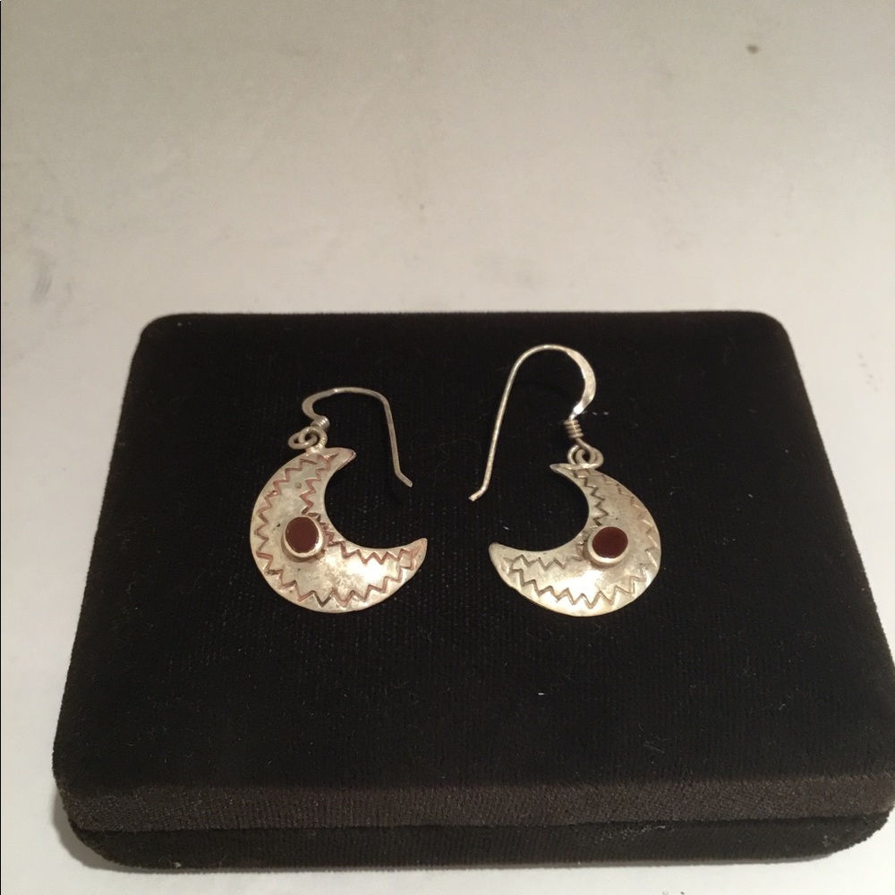 Sterling Silver 925 Earrings with Garnet Stone